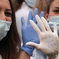 Manifestation des étudiants en médecine et en dentisterie. Photo : Caroline Beauvois