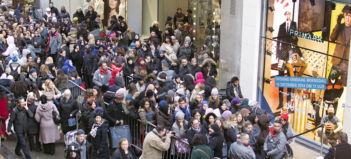 Les foules attendent devant Primark, Photo : Marie Jauquet