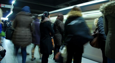 Quai métro bruxelles Zélie Dion