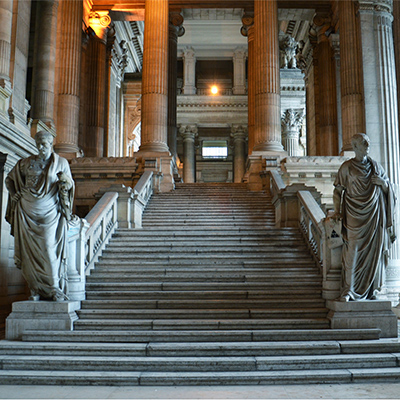 Escalier du palais de justice.