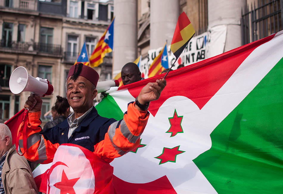 Tunisien à la manifestation