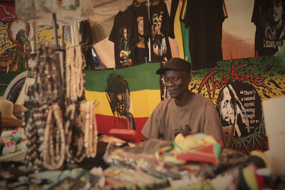 vendeur de vêtements jamaïcains