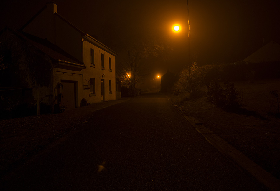 Brouillard nuit maison