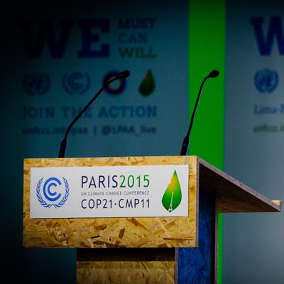 Pupitre salle de conférence COP21