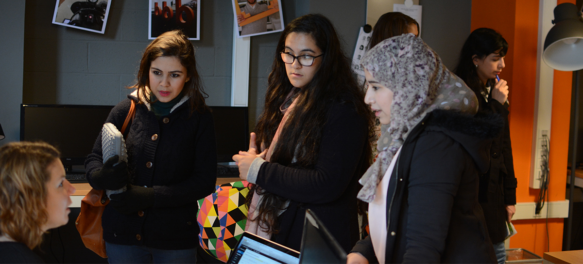 Etudiants de l'ISIC dans la rédaction du BBB