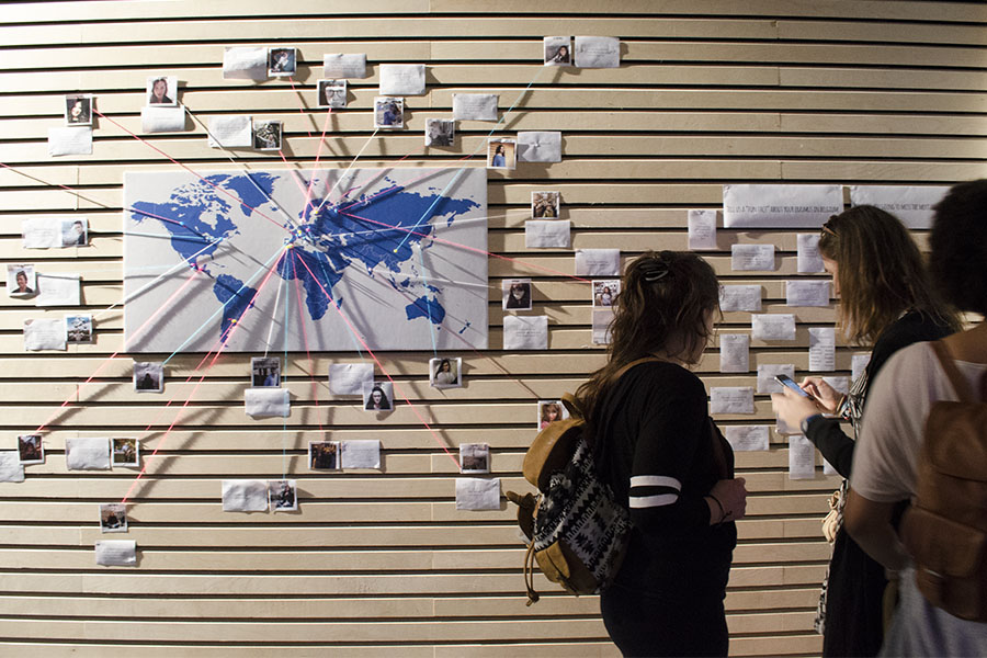 Exposition des travaux des étudiants.