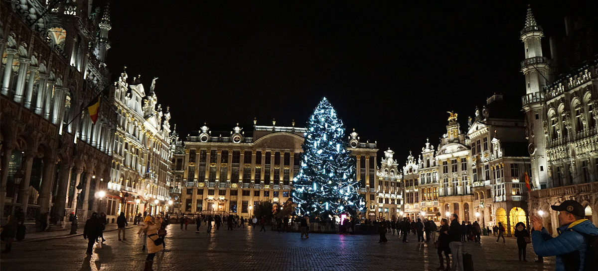 Grand-Place de Bruxelles illuminée pour les fêtes
