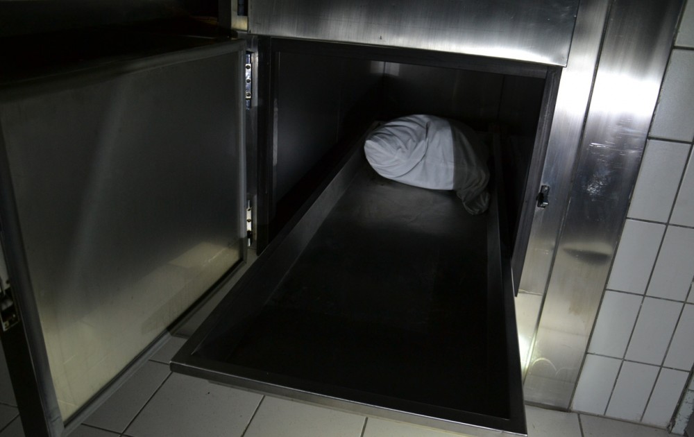 : Oreillé déposé au fond d’un tiroir de la morgue