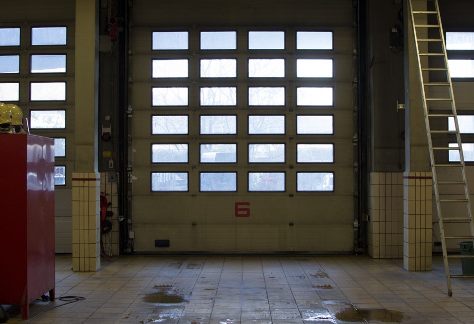 Photo prise dans la caserne des pompiers 