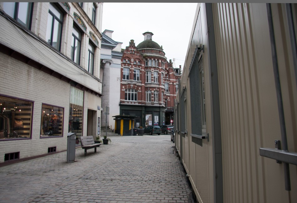 Rue qui mène à l'église Saint-Antoine de Padoue  